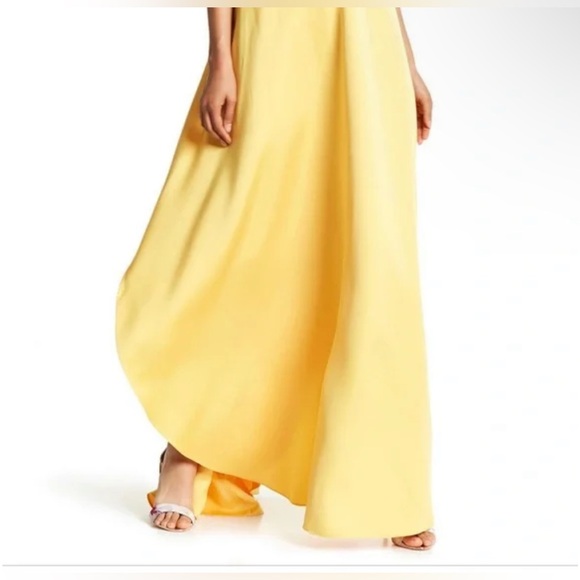 Zac Posen Strapless Yellow Satin Gown, Tulip Like Skirt, Flawed, Size 12 - Picture 15 of 17